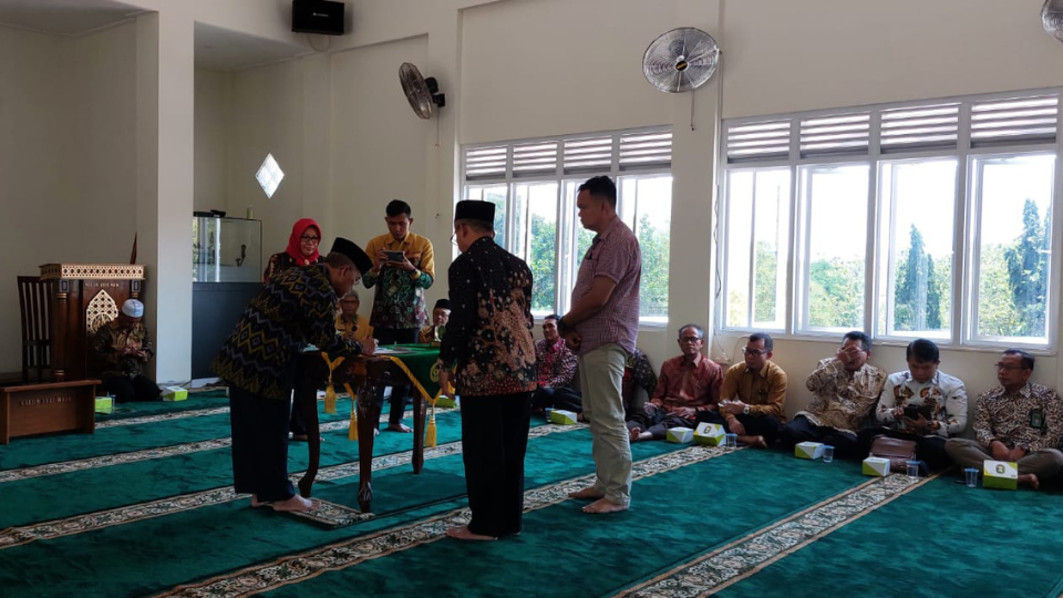 PEMBINAAN DAN PENYERAHAN MASJID KY MOJO1