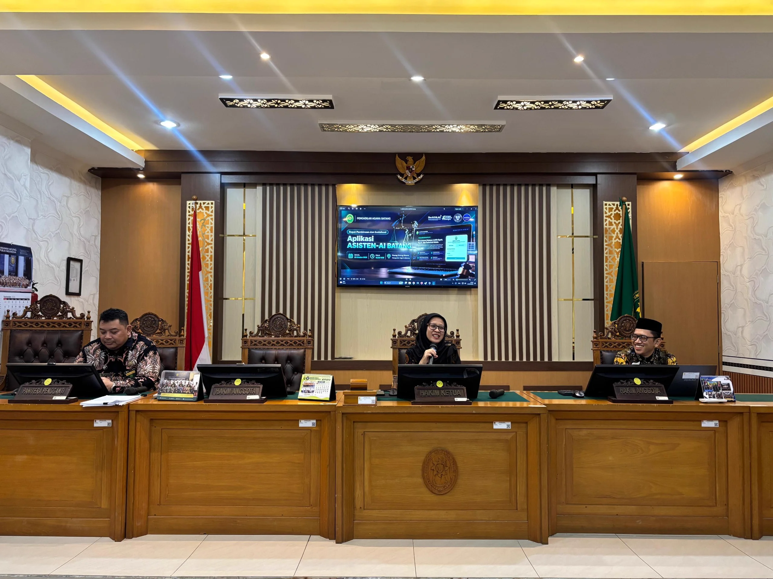Sosialisasi dan Demonstrasi Inovasi Aplikasi ASISTEN-AI BATANG